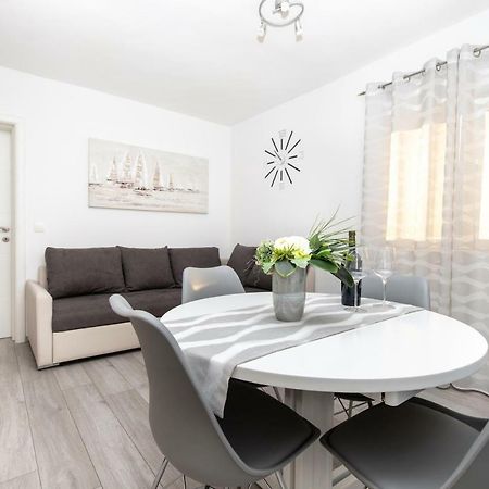 Apartman Topic Apartman Kaštela Kültér fotó
